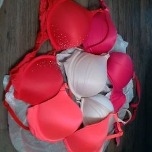 Victoria Secret Bombshell (4 bras)